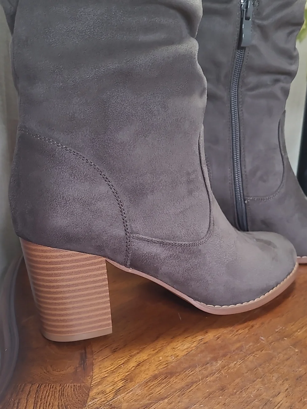 New in box! Journee Kaison Womens 9 Gray Over the Knee Slouch Faux Suede Boot